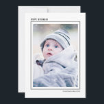 Cartão De Festividades Foto da Família Chanucá Feliz e Dourada Floco de N<br><div class="desc">Na moda e cartões com fotos bonitos são perfeitos para todos os seus amigos e família neste feriado. Personalize o texto "feliz hanukkah" com sua saudação e mude o nome da família e o ano e troque a foto por uma foto de seus filhos, animais de estimação ou de toda...</div>