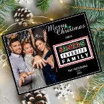 Cartão De Festividades Foto da Família Favorita dos papais noeis Feliz Na<br><div class="desc">No clima para um humor de férias? Este cartão de Natal favorito dos Papais noeis traz certamente uma boa risada para a época de Natal. Personalize o texto para se adequar à sua ocasião e adicione os detalhes da sua família e uma fotografia. Design apresenta texto de Papais noeis em...</div>