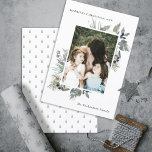 Cartão De Festividades Foto da Folhagem de Natal Magrinha Verde Branca<br><div class="desc">Se precisar de mais alguma personalização,  por favor,  sinta-se à vontade para me enviar uma mensagem em yellowfebstudio@gmail.com.</div>