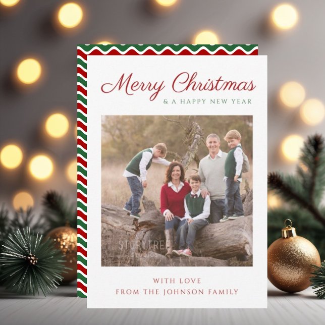 Cartão De Festividades Foto de Natal com Listras e Letra Moderna e Elegan (Elegant Modern Script Striped Christmas Photo Holiday Card)