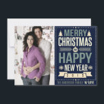 Cartão De Festividades Foto de Natal da Tipografia do Quadro Retro<br><div class="desc">Estilo de quadro retrorreflector russo azul escuro fundo e tipografia retrorreflectora brilhante com número de ano personalizado e nome da família. Adicione a sua foto favorita da família ou a primeira foto de feriado do animal de estimação ou bebê e, em seguida, personalize o texto. Maneira moderna e alegre de...</div>