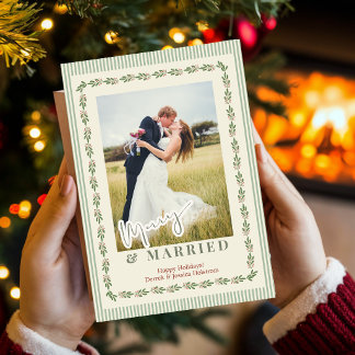 Cartão De Festividades Foto de Natal de Recém-Casados Felizes e Casados