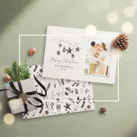 Cartão De Festividades Foto de Natal de um guião elegante negro do escând<br><div class="desc">Preto,  moderno e elegante cor-de-água russa bege natural Cores contemporâneos escandinavos bege,  preto e branco Cartão de Natal de Natal.</div>