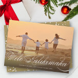 Cartão De Festividades Foto de Natal do Script Clássico Mele Kalikimaka<br><div class="desc">Cartão de Férias de Natal Clássico Elegante de Roteiro Mele Kalikimaka. Mais opções de edição de design disponíveis na página de produtos personalizados. A cor de fundo pode ser alterada. Adicione suas próprias fotos e texto. Fácil de personalizar sozinho. Concebido por gordura*fa*estanho. Fácil de personalizar com seu próprio texto, foto...</div>