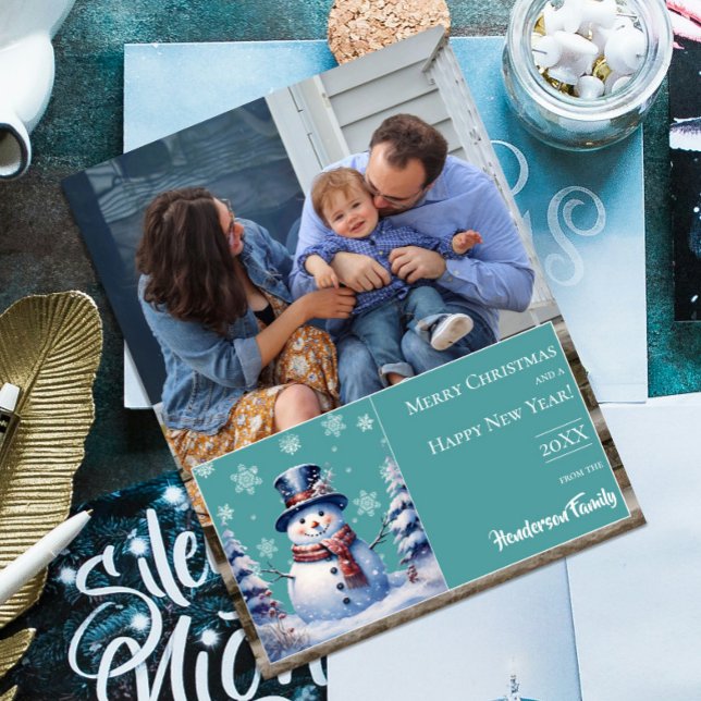 Cartão De Festividades Foto de Natal do Winter Forest Snowman | Cerceta (Teal Winter Forest Snowman Christmas Photo Holiday Card)