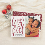 Cartão De Festividades Foto de Natal maravilhosa, com letra de mão<br><div class="desc">É a época mais maravilhosa do ano! Este Cartões de foto de Natal bonitinho apresenta "maravilhoso" escrito em caligrafia moderna com escrita escrita escrita escrita, com sua saudação de escolha, nome de família e o ano abaixo. Do lado direito, há um espaço para colocar sua imagem favorita deste ano! Cartões...</div>