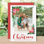 Cartão De Festividades Foto de Natal Tropical Floral Watercolor<br><div class="desc">Cartões de foto de Natal apresentam folhas de aquarela e flores tropicais,  sua foto favorita,  seus nomes e saudações em caracteres quicos. Use QUALQUER COR no verso,  mostramos vermelho. *Layout HORIZONTAL feito para você em nossa loja. Selecione alta definição para melhor qualidade de impressão.</div>