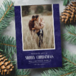 Cartão De Festividades Foto do Solteiro de Natal Rustic Blue Purple<br><div class="desc">Este design de feriado simples e rústico apresenta a sua melhor foto de retrato através de uma textura de papel rústico em cor azul roxa e a palavra "Feliz Natal" no texto de script de safra. Perfeito para cartões de saudação do estilo da fazenda. Adicione facilmente sua melhor foto, seus...</div>