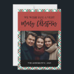 Cartão De Festividades Foto em vermelho e verde clássico da Xadrez<br><div class="desc">Com um design vermelho clássico e xadrez verde e fontes de script,  estes cartões de Natal de fotos estão sempre no estilo!</div>