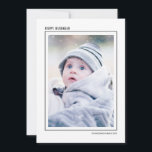 Cartão De Festividades Foto Feliz da Família Hanukkah Preta e Branca<br><div class="desc">Na moda e cartões com fotos bonitos são perfeitos para todos os seus amigos e família neste feriado. Personalize o texto "feliz hanukkah" com sua saudação e mude o nome da família e o ano e troque a foto por uma foto de seus filhos, animais de estimação ou de toda...</div>