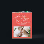 Cartão De Festividades Foto geométrica colorido de Noel brilhante<br><div class="desc">Divertimento alegre e colorido Noel Christmas — guião geométrico de tipografia,  design de Natal. Pista vermelha,  verde,  azul marinho e rosa.</div>