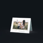 Cartão De Festividades Foto mínima moderna - Escrita elegante de Natal az<br><div class="desc">Último ano de coroa foliar para lembrar do cartão de Natal de script de efeito de ouro. A mão pintada de eucalipto,  folhagem mínima e coroa rattan moderna dão a este cartão de feriado uma sensação luxuosa. Em verdes clássicos,  castanhos,  azul-céu e cinza.</div>