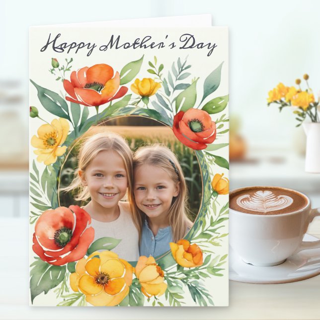 Cartão De Festividades Foto Personalizada Rustic Wildflower para Dia de a (A pretty Mother's Day card, with custom photo in a rustic floral surround in a watercolor style)