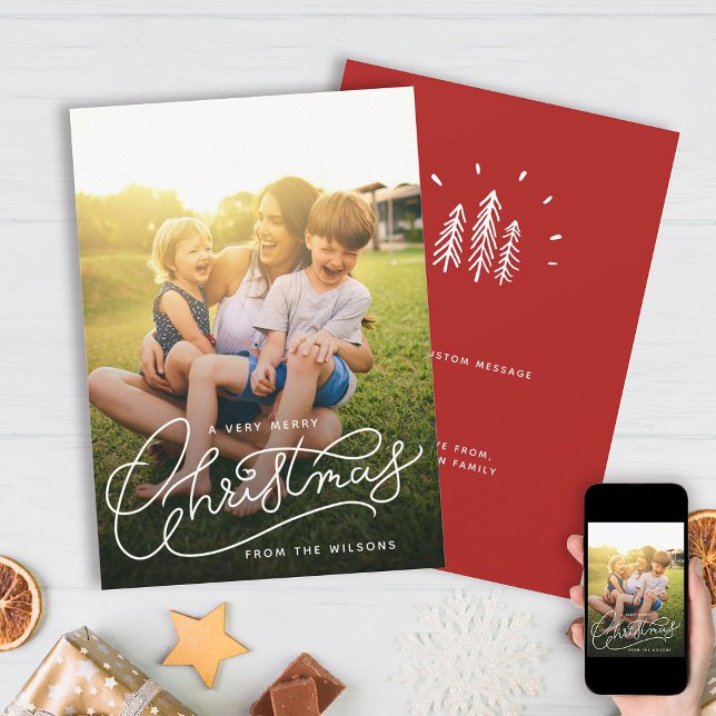 Cartão De Festividades Foto Simples Da Família Cute, Muito Feliz Natal (Stylish Script Christmas magic for the whole crew! 🎄👨‍👩‍👧‍👦 #FestiveFamily #ChristmasStyle)