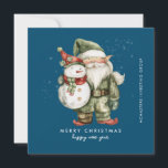 Cartão De Festividades Gnome e Snowman Feliz Natal Comercial Flat<br><div class="desc">Um gnomo vestido de verde fica ao lado de um boneco de neve com um chapéu de elfo vermelho e um cachecol vermelho. Eles estão cercados por uma poeira de neve branca que pop sobre o fundo azul escuro. A estética minimalista é criada por um simples Feliz Natal e Feliz...</div>