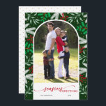 Cartão De Festividades Greenery Archou Foto das Saudações da Estação Verd<br><div class="desc">Esta placa de saudação plana apresenta um quadro fotográfico vertical arquitetado moderno,  acentuado com uma borda de verde de inverno. O design oferece um texto elegante e um fundo verde escuro. Fotografia © Storytree Studios,  Stanford,  CA</div>