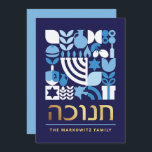 Cartão De Festividades Hanukkah Chanukah Menorah Estrelas Judaicas Dreide<br><div class="desc">Chanucá / Cartão Azul Branco Moderno Geométrico com Folha de Ouro Faux. Menorah, Dreidel, Rosquinhas, estrelas e azeite... Estão todos aqui. Símbolos hebraicos e judeus de Hanukkah espaço para adicionar seu texto personalizado na frente e ao contrário. Feliz desejo Hanukkah. Hebraico na frente diz "Chanukah". Esta bela, bela, olha, é...</div>
