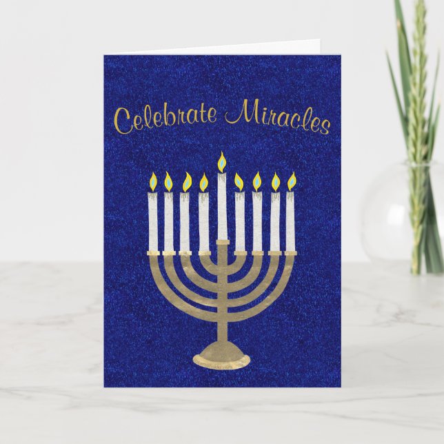 Cartão De Festividades Hanukkah Dourado Menorah celebra milagres legíveis (Frente)