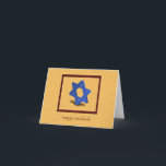 Cartão De Festividades Hanukkah Star do David Card<br><div class="desc">Uma bela estrela de David dentro,  um quadro vermelho sobre um fundo de amarelo escuro. Perfeito para enviar para sua família e amigos.</div>