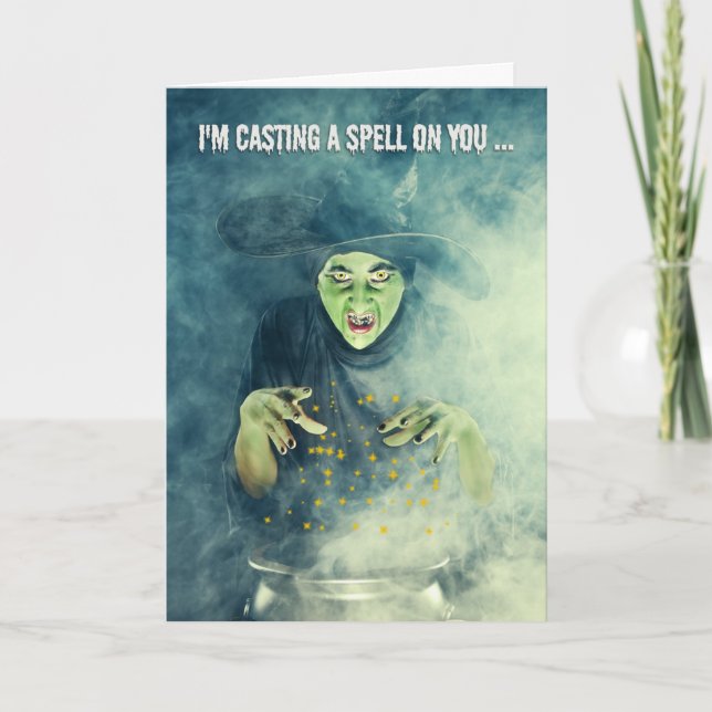 Cartão De Festividades Happy Halloween Creepy Witch Casting Spell (Frente)