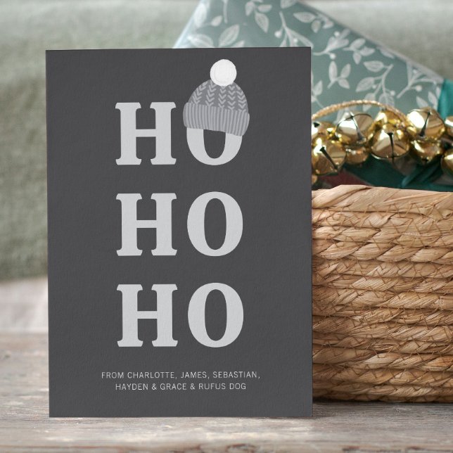 Cartão De Festividades Ho Ho Ho Natal Personalizado (Ho Ho Ho Christmas Personalized Holiday Card by Ricaso. Cute woollen bobble hat on a Ho Ho Ho card)
