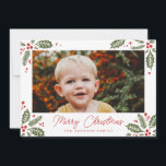 Cartão De Festividades Holly Berry Corners Foto<br><div class="desc">Mande a tendência com este cartão com fotos de férias completamente personalizável,  com a minha mão desenhada para o inverno. Ele vem com um padrão correspondente na parte traseira e 2 fotos adicionais e espaço para texto adicional.</div>