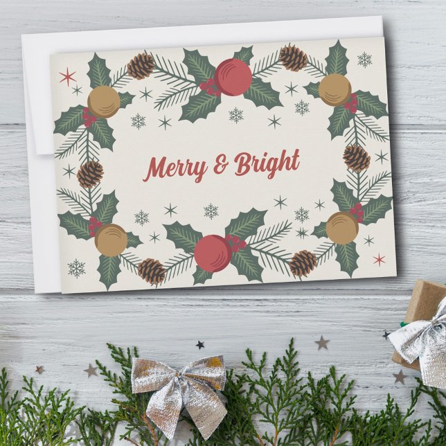 Cartão De Festividades Holly Sprigs & Pine Cones - Feliz e Brilho (Holly Sprigs & Pine Cones - Merry & Bright Holiday Card)