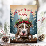 Cartão De Festividades Joyous Wish Winter Wonderland American Pit Bull<br><div class="desc">Este adorável cartão de cartões de natal apresenta uma ilustração fofa americana do Pit Bull, vestindo uma coroa festiva de sagrada, pinheiro e bagas, com flocos de neve suavemente caindo contra um fundo florestal terrestre de inverno. O Pequeno Touro de Pit está espreitando sobre o taco de neve para dizer...</div>