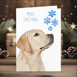 Cartão De Festividades Lab Amarelo Flocos de Neve Flocos de Neve Cachorro<br><div class="desc">Envie Cartões de natal com esses Papais noeis adoráveis Feliz Natal, Labrador Amarelo e Cartão de Flocos de Neve. Dentro : Feliz Natal ~ Feliz ano novo . Personalize com seu nome de família e nomes, ou exclua se quiser escrever manualmente. Este cartão de natal labrador amarelo será um favorito...</div>