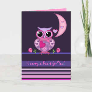 Cartão De Festividades Love Owl carrying a Heart card with Text