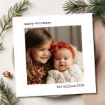 Cartão De Festividades Máquina de escrever minimalista Foto de Natal feli<br><div class="desc">Máquina de escrever minimalista feliz Natal com foto</div>