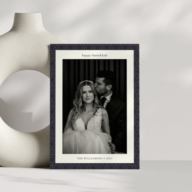 Cartão De Festividades Marinho Moderno Hanukkah Estrela Azul Duas Fotogra (Criador carregado)