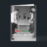 CARTÃO DE FESTIVIDADES MERRY CHRISTMAS VINTAGE FOOSBALL FUZBOLL FOTO<br><div class="desc">Deseje aos seus colegas jogadores de futebol um Feliz Natal com este fantástico cartão de fotografia vintage ou faça dele um cartão de todas as ocasiões! E a melhor parte é que você pode personalizar completamente o texto ao seu gosto. Adicione alguns nomes de seus botões, nomes de equipes, afirmações...</div>