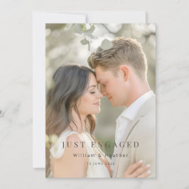 Cartão De Festividades Minimal Just Engaged Photo Announcement 
