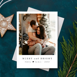 Cartão De Festividades Minimalist Merry and Bright Newlywed Photo