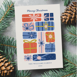 Cartão De Festividades Mínimo Escandinavo com Presentes Coloridos Sem Fot