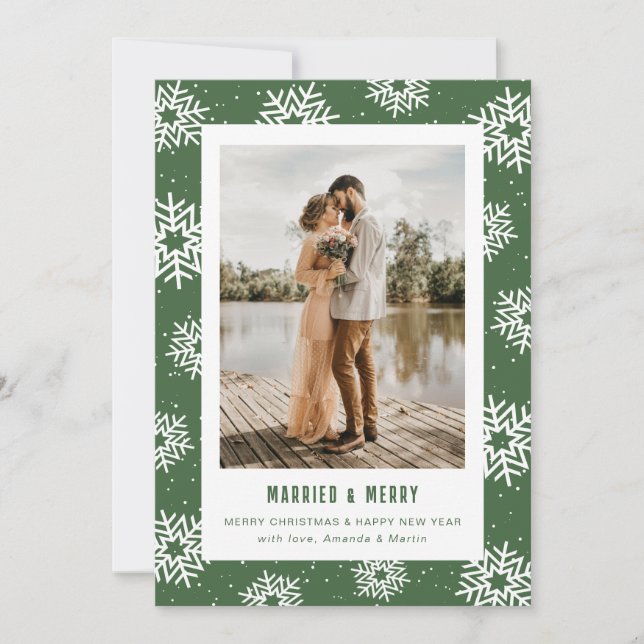 Cartão De Festividades Modern Green Snowflake Photo Newlywed (Frente)