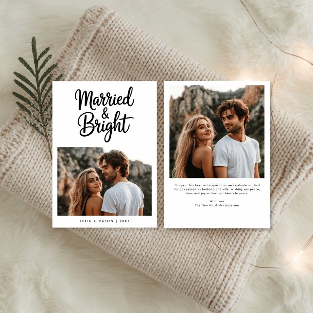 Cartão De Festividades Modern Script Married & Bright Newlywed Photo (Criador carregado)