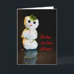 Cartão De Festividades Mozzarella Ball Snowman Humor<br><div class="desc">Comida arte divertida com queijo! Esse bonitinho bonitinho bonitinho bonitinho de queijo de bola de mozzarella é uma incrível arte de comida para enviar um cartão fofo para seus amigos. Excelente para diversão,  convite jante ou o que quiser - reveja o texto para se adequar!</div>