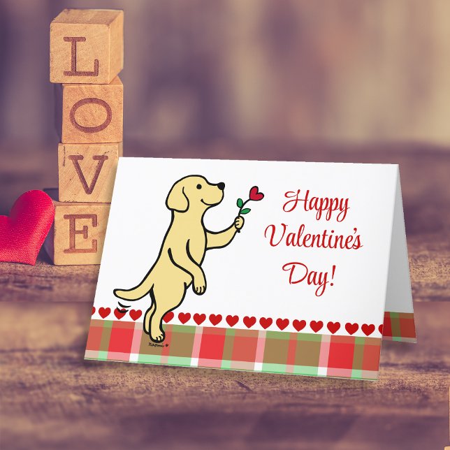 Cartão De Festividades Namorados de Flor Amarelo Labrador Minúsculo (Yellow Labrador Tiny Heart Flower Valentine's Day Cards for Labrador Owners.  Sweet cartoon design.)