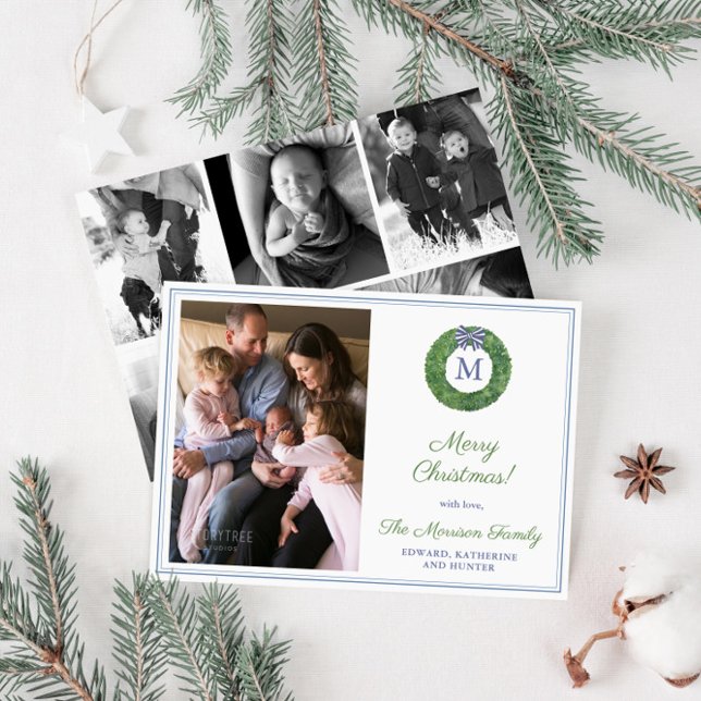Cartão De Festividades Natal da Colagem de Fotos da Wreath do Pré-ppy Mon (Smart Boxwood wreath Merry Christmas Cards with monogram and family photo collage. )