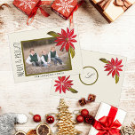 Cartão De Festividades Natal da família simples de Poinsettia clássica<br><div class="desc">A bela,  simples,  design neste cartão de feriado liso mostra a minha mão pintou a clássica poinsettia vermelha de Natal e uma moldura verde-oliva para a sua foto de família numa farinha de aveia colorida de fundo branco e a mensagem da sua escolha numa moda moderna e moderna.</div>