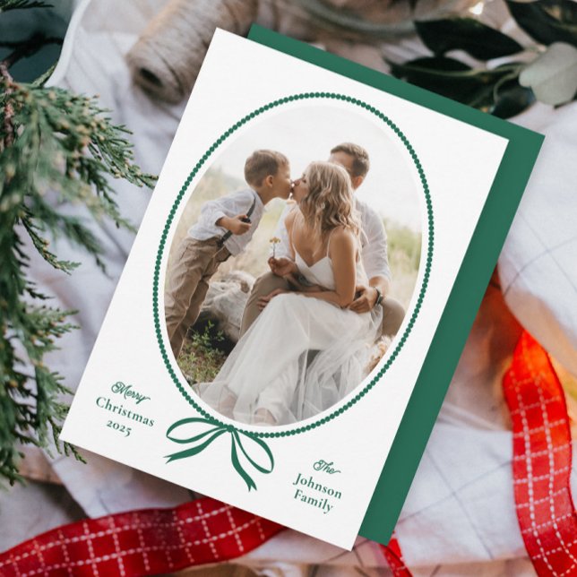 Cartão De Festividades Natal de Oval de Arco Verde Simples (Had drawn bow oval frame classic photo Christmas holiday cards.)