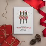 Cartão De Festividades Natal do Noz-Cacker Vermelho e Dourado<br><div class="desc">Cartão de Natal Tradicional. Design apresenta os detalhes de seu evento em caracteres serif,  com uma ilustração aquosa de três nutcrackers enfeitados com poeira falsa de ouro. Todo texto é fácil de personalizar.</div>