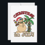 Cartão De Festividades Natal em julho Snowman Sand Beach<br><div class="desc">Legal Natal em julho design apresenta boneco de neve feito de areia parado ao lado da palmeira</div>