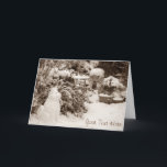 Cartão De Festividades Natal engraçado do boneco de neve de akita da neve<br><div class="desc">Este boneco de neve de vista engraçado de akita da neve foi construído imediatamente depois do Natal na neve grossa de dezembro. A neve akita tem uma expressão engraçada em sua cara, igualmente olha um allon só do bocado seus próprios, mas… Eu penso que qualquer um olharia como faz se...</div>