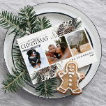 Cartão De Festividades Natal Moderno Pinecone Botânico de inverno Pinecon<br><div class="desc">Apresentando nosso moderno feliz Natal de inverno Pinecone Calliografia Botânica de Natal! Esta bela carta apresenta três das suas fotos favoritas, perfeitamente organizadas com uma moda, arranjo solto de elementos botânicos como pínus cones e bagas. A caligrafia à mão adiciona um toque de charme e elegância, fazer este é o...</div>