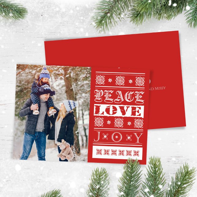 Cartão De Festividades Natal Red Joy Peace Love Foto de Férias (Christmas peace, love, and joy holiday photo card. )