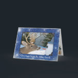 Cartão De Festividades Neve e veado de Natal<br><div class="desc">Veado indo pelo nariz do boneco de neve para o Natal.</div>