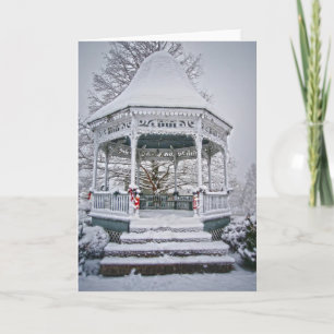 Cartão De Festividades O tribunal Gazebo na neve